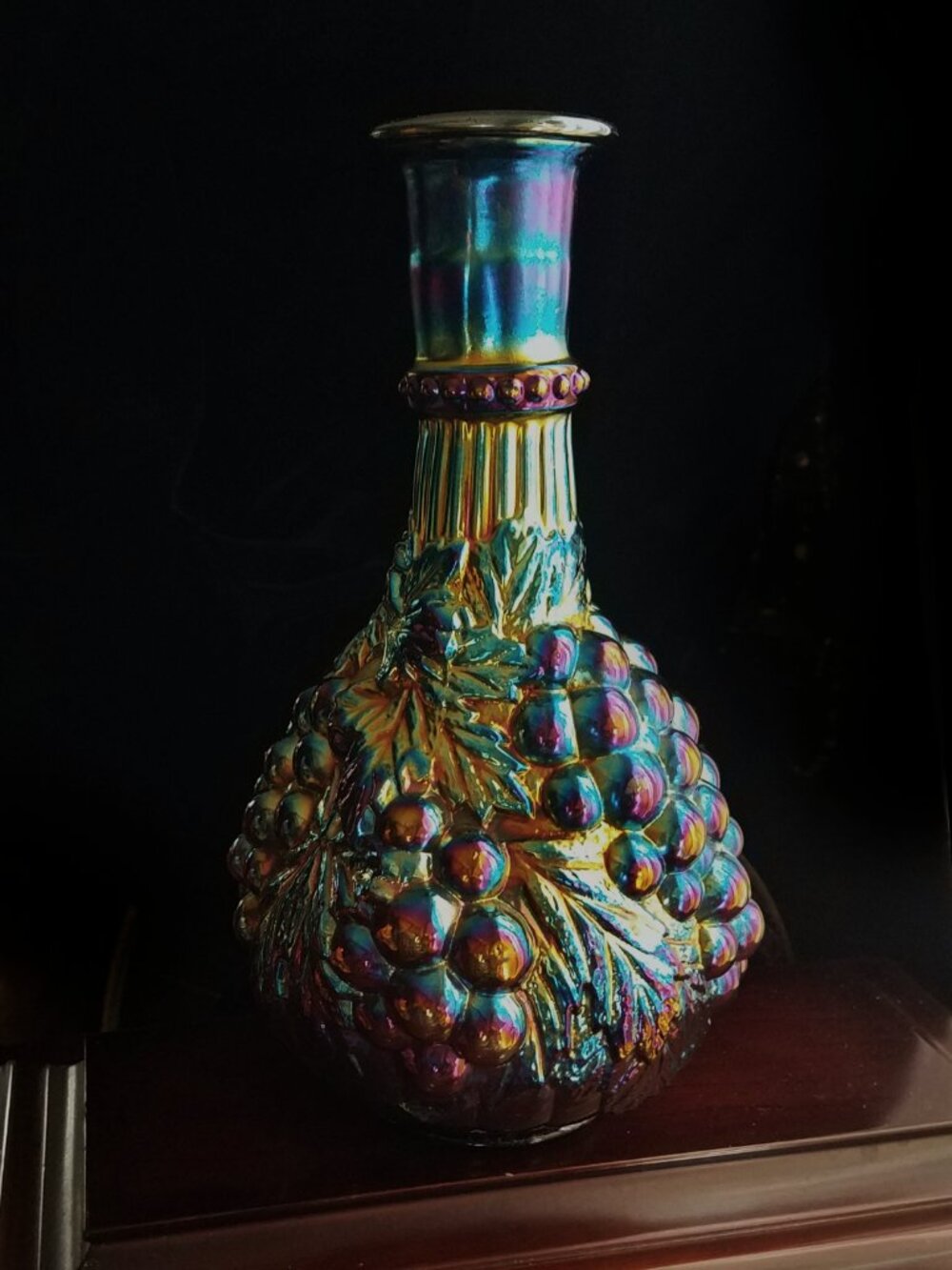 Antique 1910s ORIGINAL Imperial Grape Glass Wine Carafe Electric Amethyst Gold